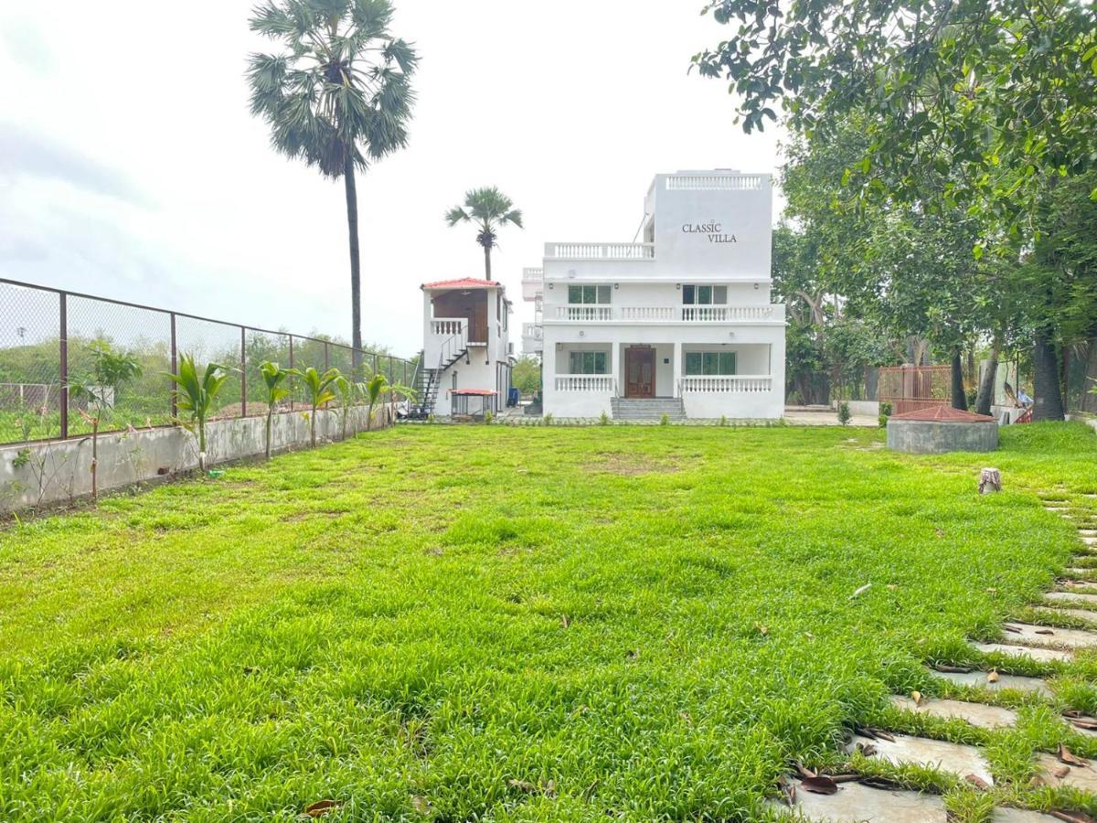 Classic Villa Pālghar Exterior foto